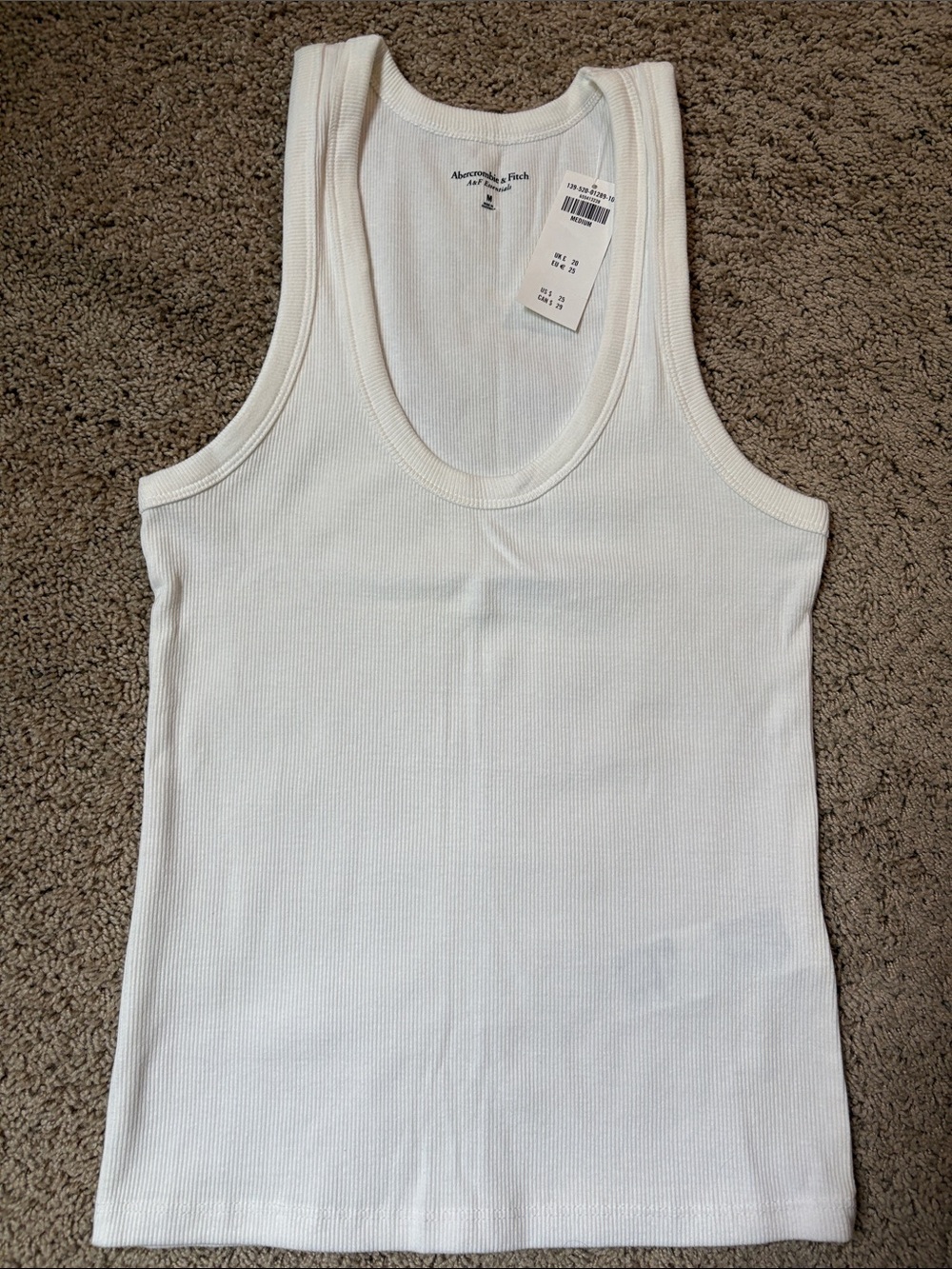 Abercrombie & Fitch White Ribbed Tank Top for Women - NWT size medium